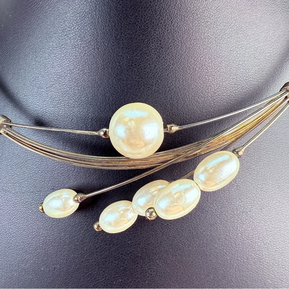 Vintage Faux Pearl Silver Tone Wire Collar Statement Necklace